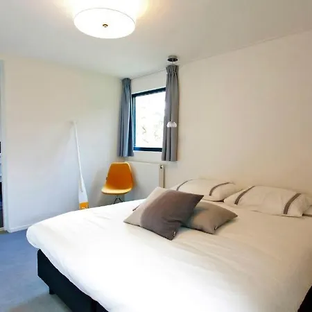 בית נופש Sleeps 8 Wifi *